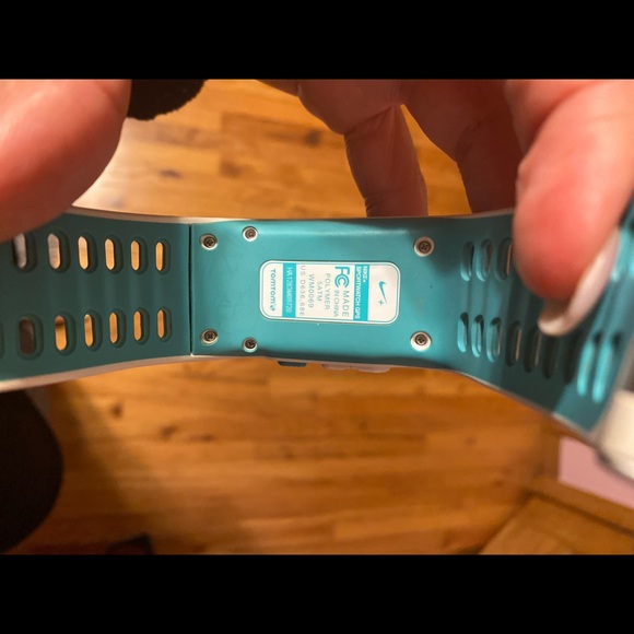 NIKE GPS WORKOUT WATCH - Picture 2 of 8